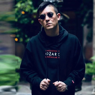 154-陈冠希同款纯棉连帽卫衣 溶解爱心EU