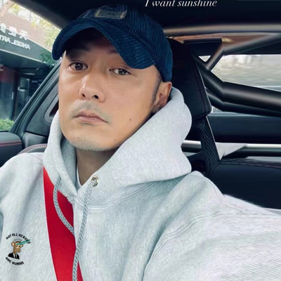 休闲好看潮连帽卫衣衣服