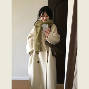 温柔风白色翻领双排扣呢子大衣女秋冬季简约通勤中长款毛呢外套