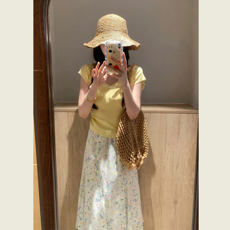 ��Ͱ�����T��ӡ����ȹ�����׻�ɫT��+����ȹ S  198Ԫ