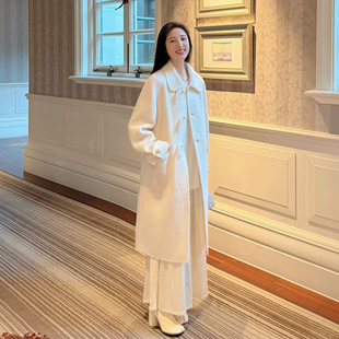 温柔风杏仁奶糖白色毛呢外套女秋冬季韩版宽松百搭中长款呢子大衣