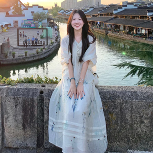 中国风刺绣碎花套装女夏季新款文艺复古衬衫上衣高腰半身裙两件套