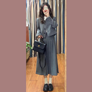 学院风灰色毛呢套装裙女秋冬季高级感显瘦短外套高腰半身裙两件套