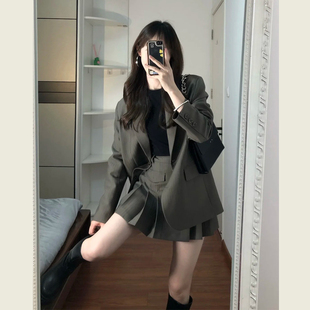 韩系通勤时尚减龄套装女春秋季小个子西装外套高腰百褶短裙两件套