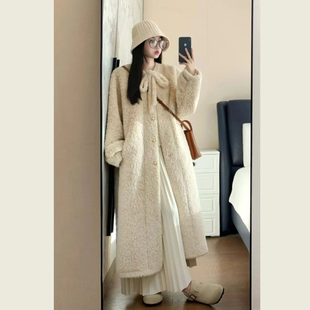 黄色蝴蝶结系带领圈圈毛呢外套女冬季慵懒风宽松圆领长款呢子大衣