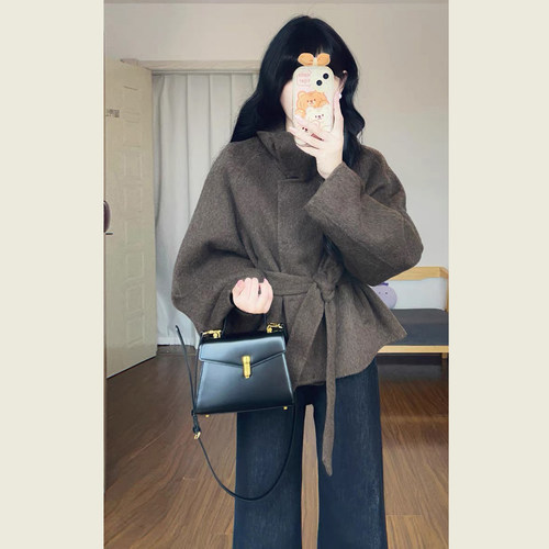 通勤风棕色立领系带毛呢外套