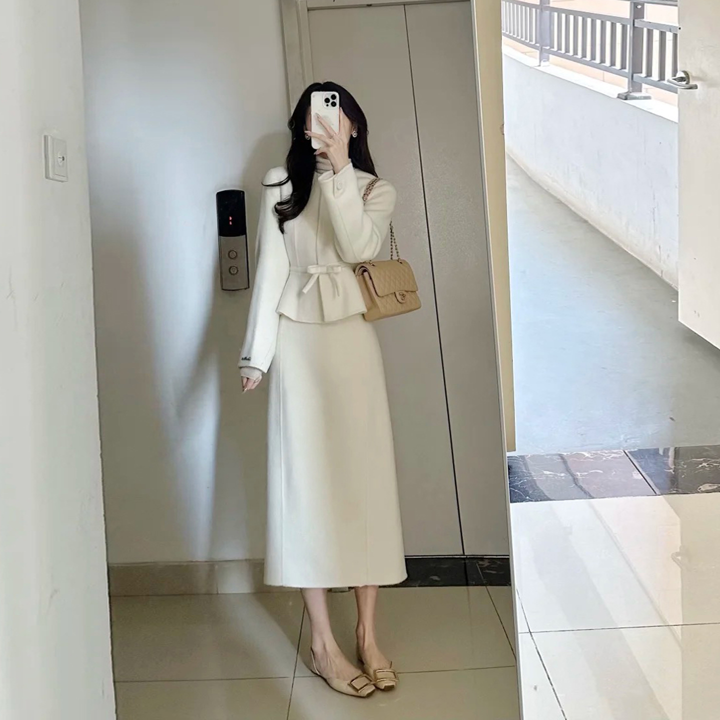 白色轻熟风通勤毛呢套装女秋冬季名媛风短款外套高腰半身裙两件套