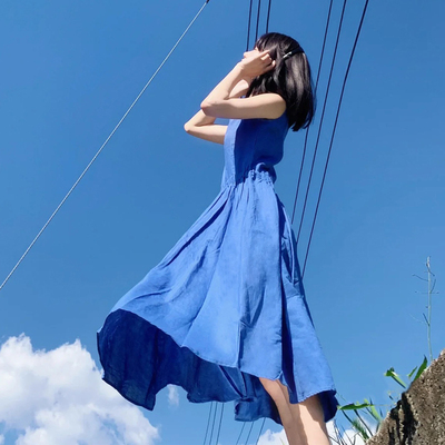 温柔风蓝色背心连衣裙