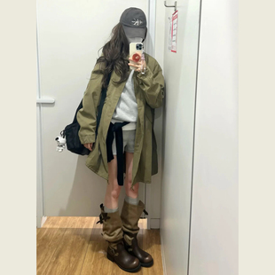 美式慵懒军绿色工装夹克外套女春秋季新款韩版宽松休闲中长款风衣