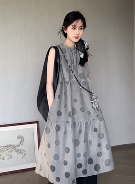 复古灰色波点圆领无袖背心长裙女夏季慵懒度假风休闲宽松连衣裙