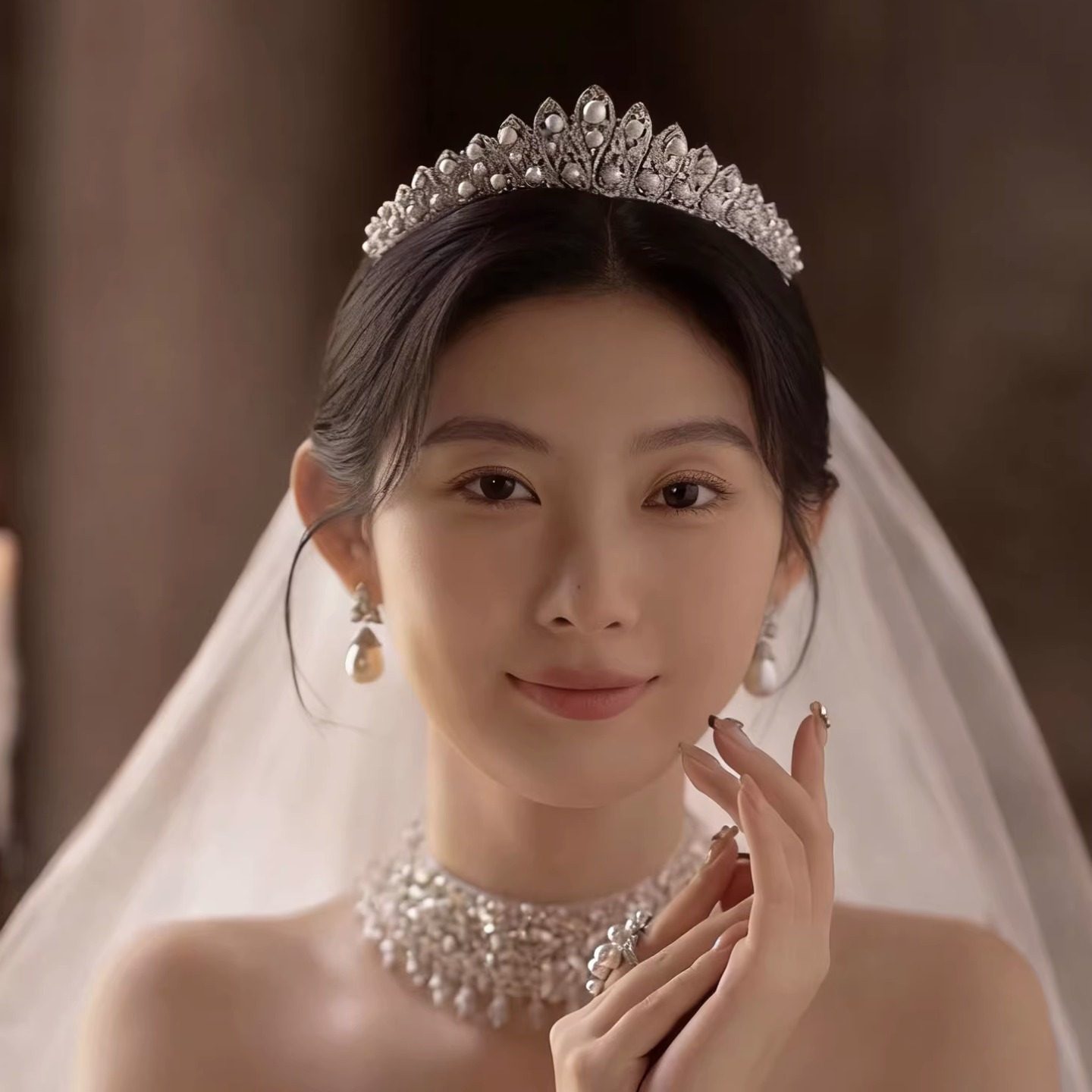 法式轻奢高级感珍珠锆石新娘婚礼晚宴礼服皇冠头饰公主婚纱王冠女