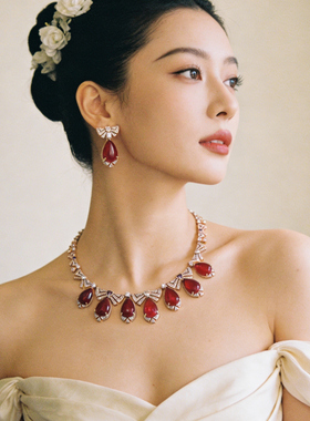 新年轻奢高级感复古红宝石元气锁骨链气质新娘晚宴礼服项链配饰女