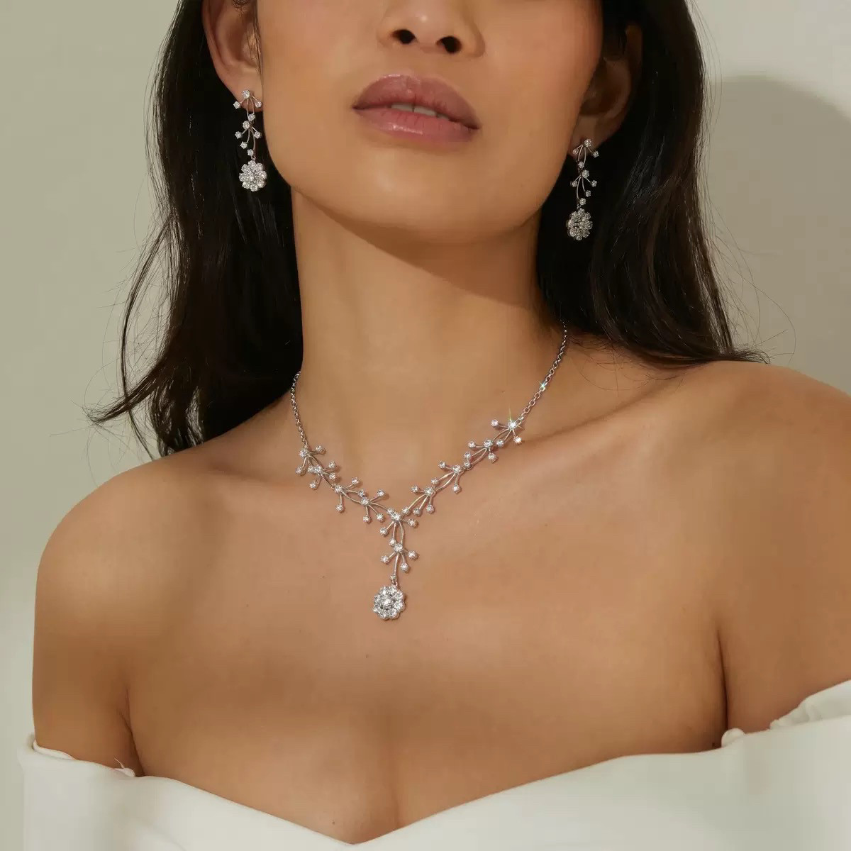 银色锆石花朵晚宴礼服婚礼项链耳环套装女韩式甜美减龄百搭气质
