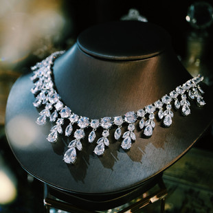 法式名媛新娘主婚纱礼服配饰晚宴夸张项链耳环套装轻奢高级感大气