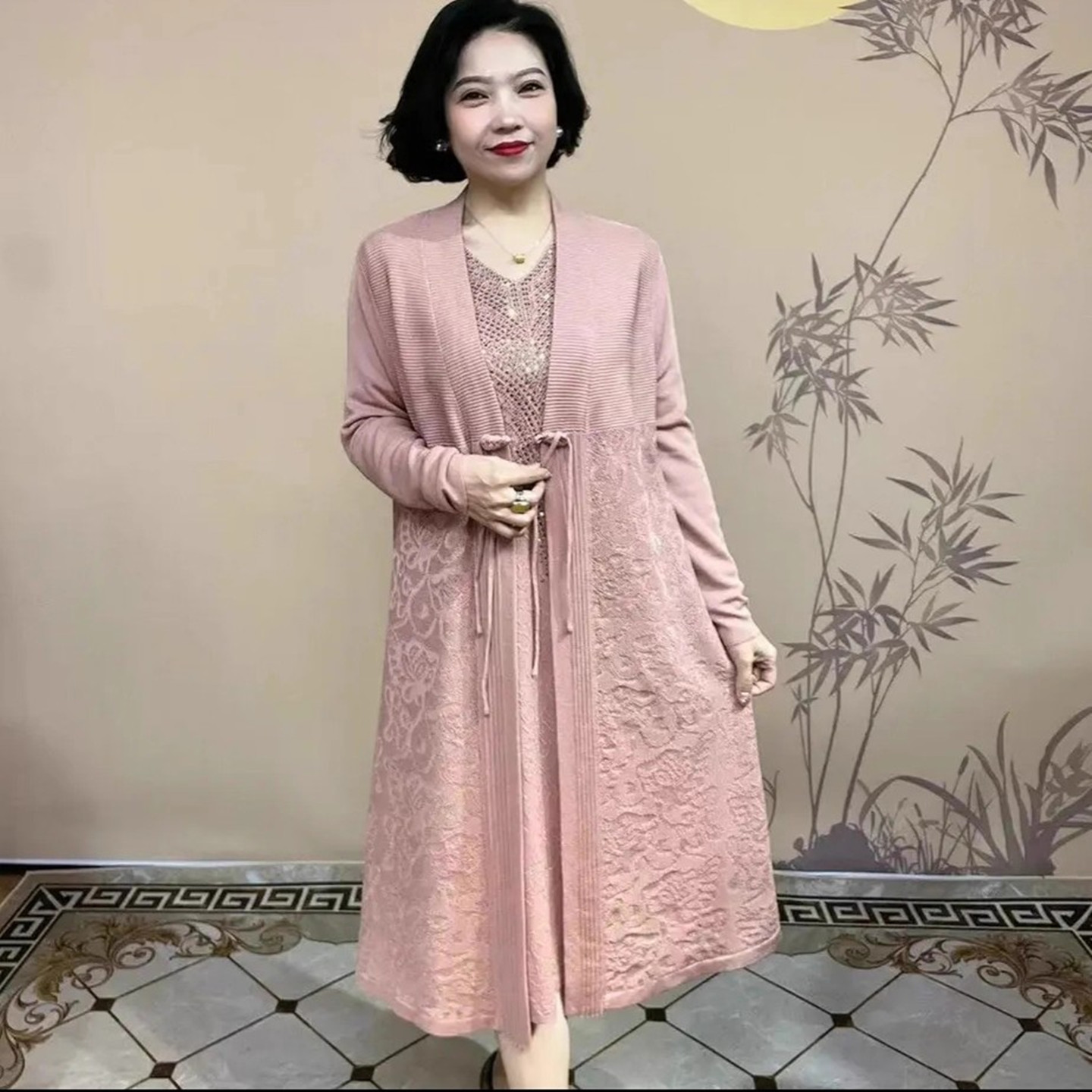 高端重工烫钻冰麻针织气质妈妈连衣裙2024春季新款婚宴礼服针织裙