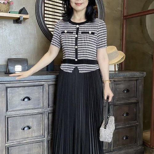 小香风褶皱高腰连衣裙