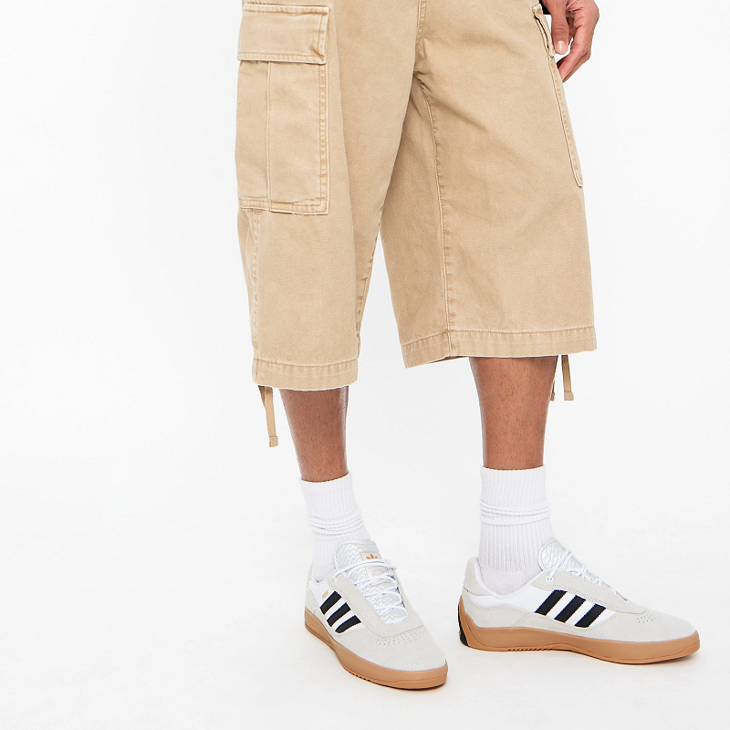 阿迪达斯翻毛皮系带男女低帮板鞋