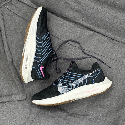 耐克女子轻便舒适运动休闲跑步鞋