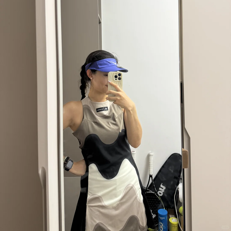 阿迪达斯女子圆领速干网球裙套装