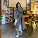 灰色