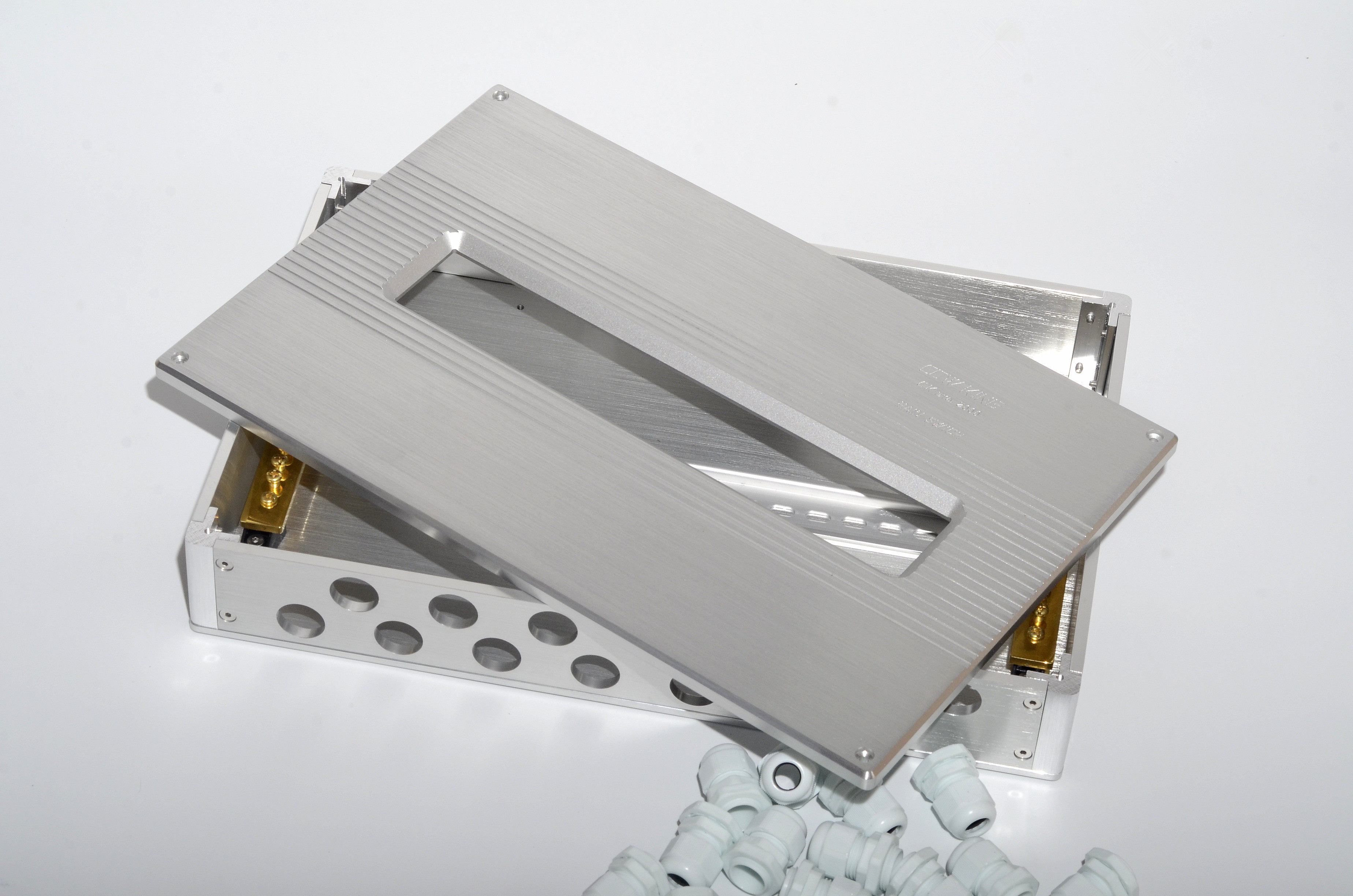 COW KING ABL  DOEPKE 16位 ABL 西门子 倍耐力音响拉专线 电箱