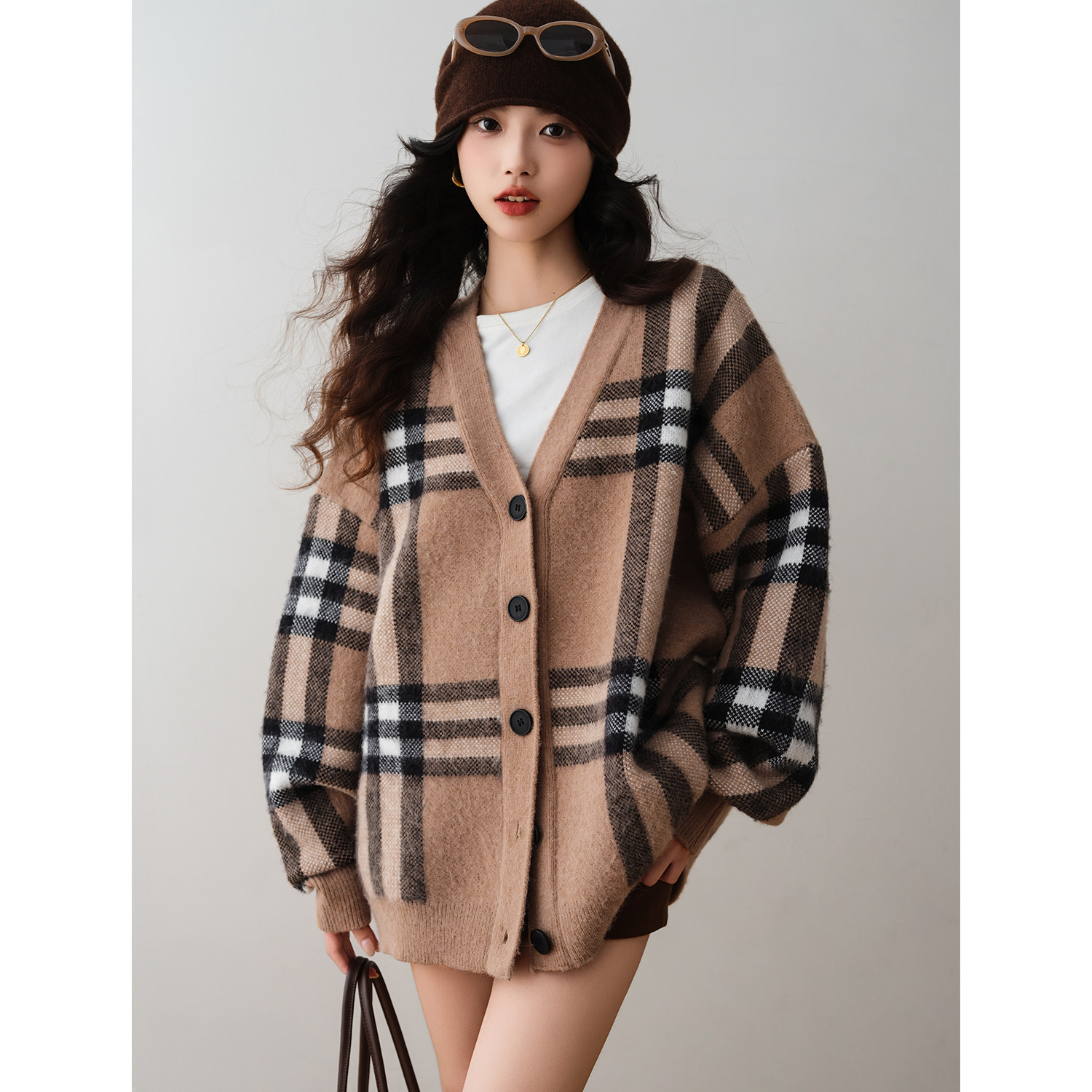 复古老钱风格纹V领针织开衫2025