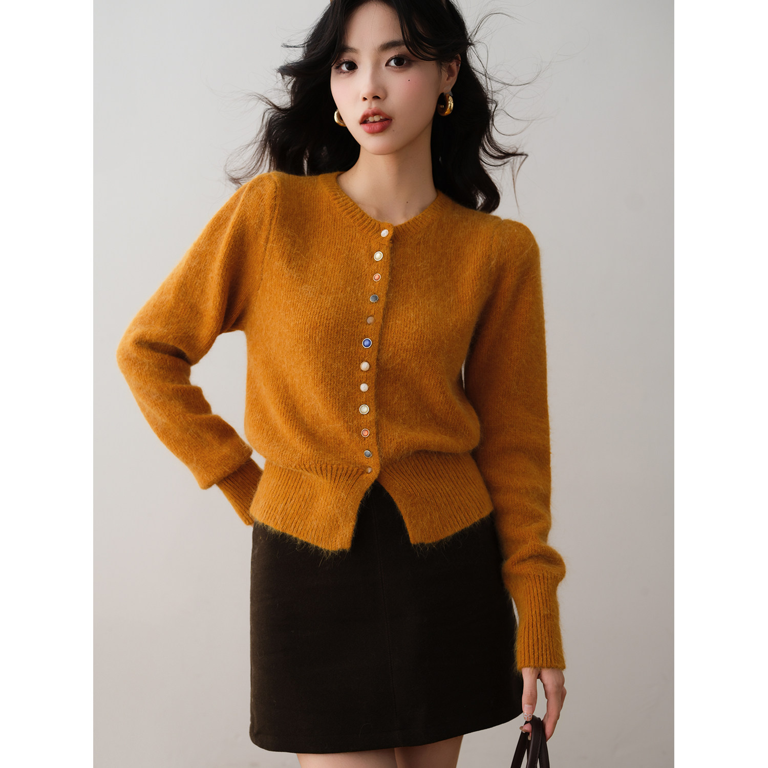 韩系简约纯色圆领毛衣2025秋季