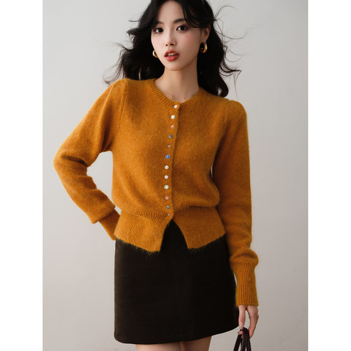 韩系简约纯色圆领毛衣2025秋季