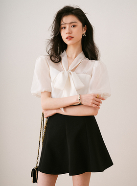 ronron蝴蝶结缎面拼接泡泡袖衬衫2024春新款设计感白色短袖上衣T