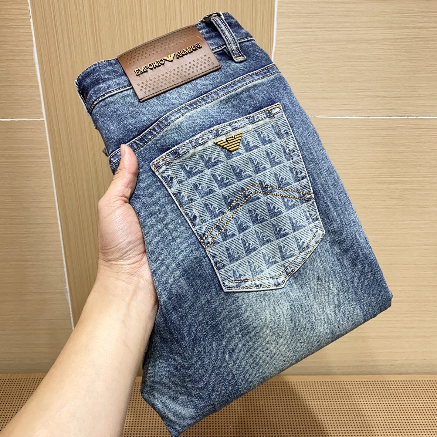 字母错误货号6611P175春夏男士小直筒修身牛仔裤终端售价248，男装牛仔裤，钱塘6008(原3014)