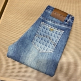 字母错误货号6611P175春夏男士小直筒修身牛仔裤终端售价248，男装牛仔裤，钱塘6008(原3014)