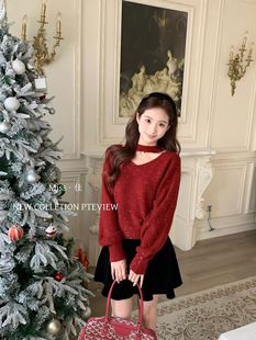 Miss佳韩系氛围感挂脖V领细闪亮片针织衫2025秋冬新年红色毛衣