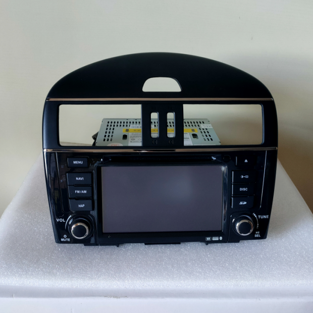 适用日产骐达原装专用DVD导航蓝牙倒车影像行车记录仪一体机