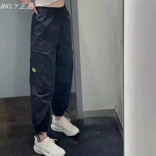 Nike耐克女子工装长裤刺绣抽绳