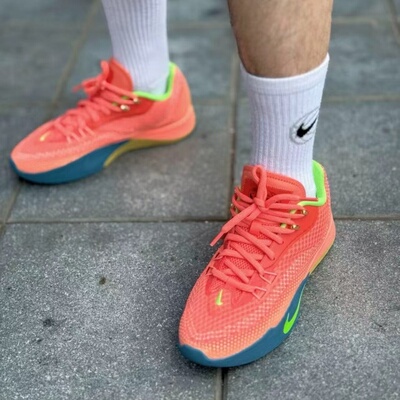 Nike男子织物透气实战低帮篮球鞋