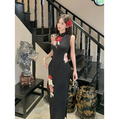 黑色旗袍2025新款高端大气上档次连衣裙贴花新中式改良日常夏季
