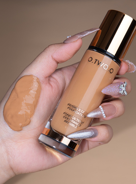 黄黑皮粉底液混油皮轻盈遮瑕控油保湿美黑小麦色调和液Foundation