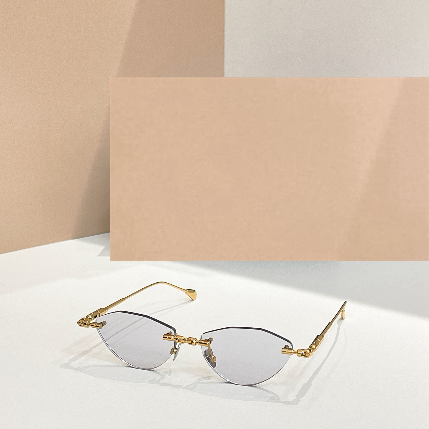 时尚新款太阳眼镜高品质高质感百搭遮阳大气H64小框金属无框