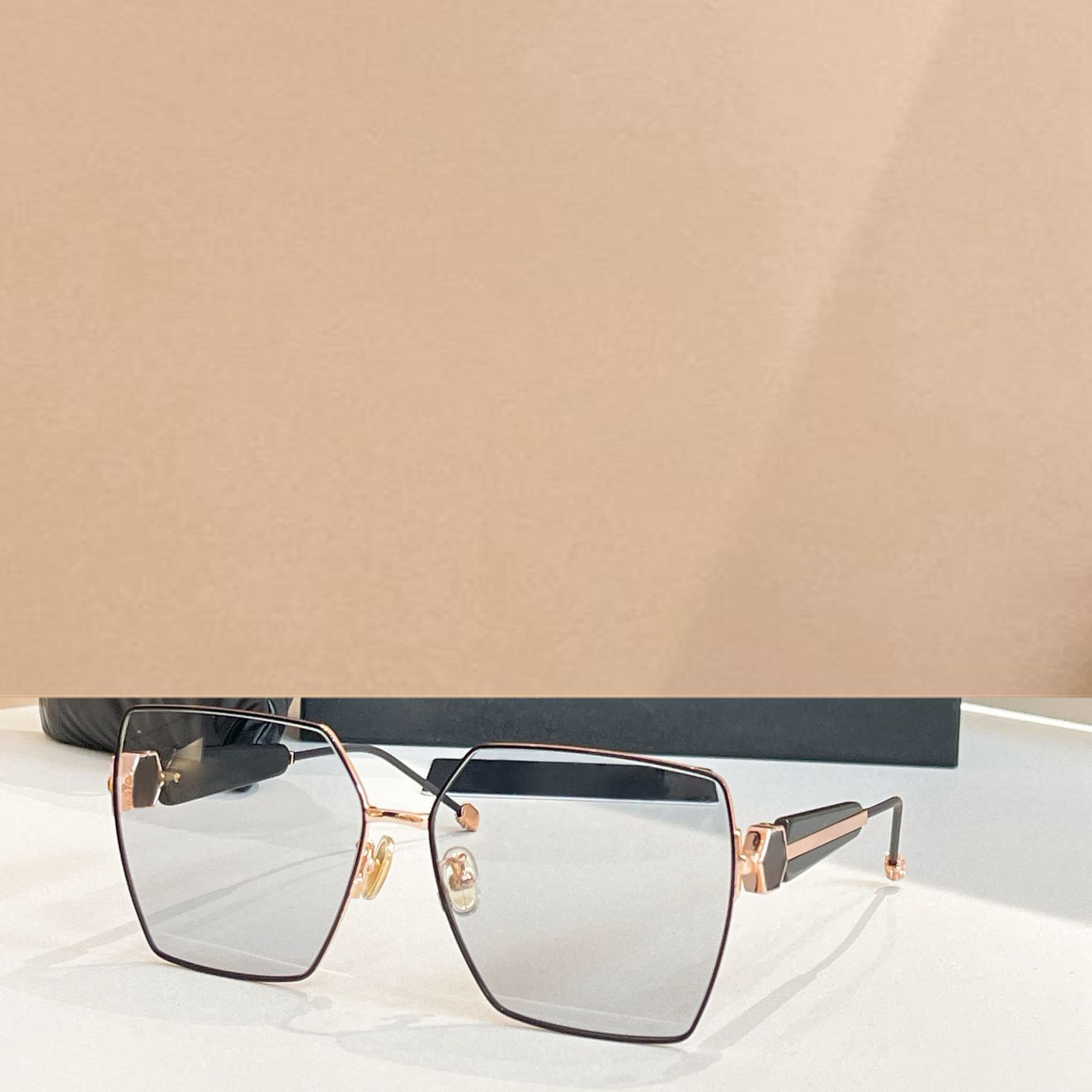 时尚新款太阳眼镜高品质高质感百搭遮阳大气P0122S金属方框