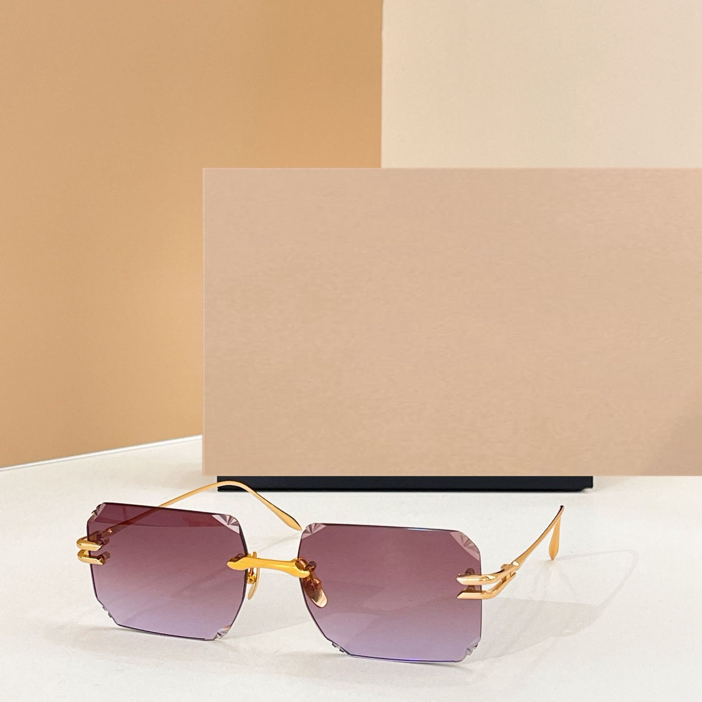 时尚新款太阳眼镜高品质高质感百搭遮阳大气155T金属方框