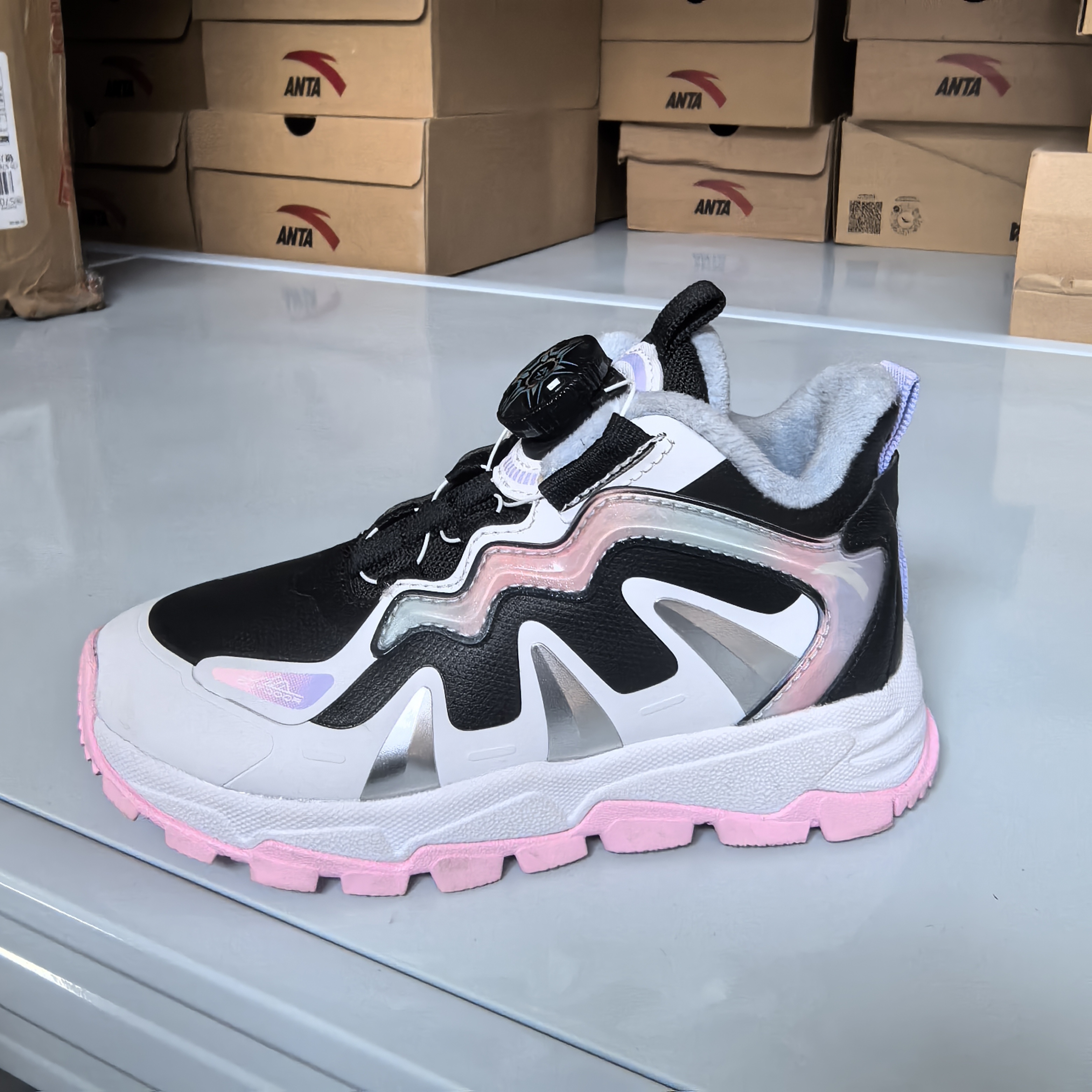 安踏儿童冬款男女小童旋转扣加绒防滑二棉鞋运动鞋322349973N