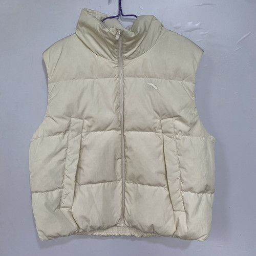安踏防泼水羽绒服保暖羽绒马甲女23年冬季加厚保暖上衣162348902
