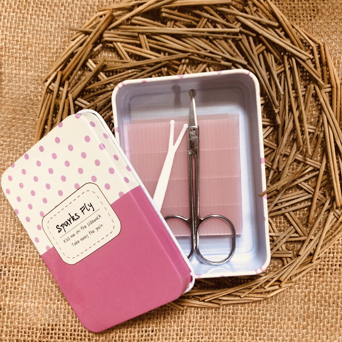 104条隐形纤维条粘防水双面眼皮美目贴自然持久大眼无痕送收纳盒