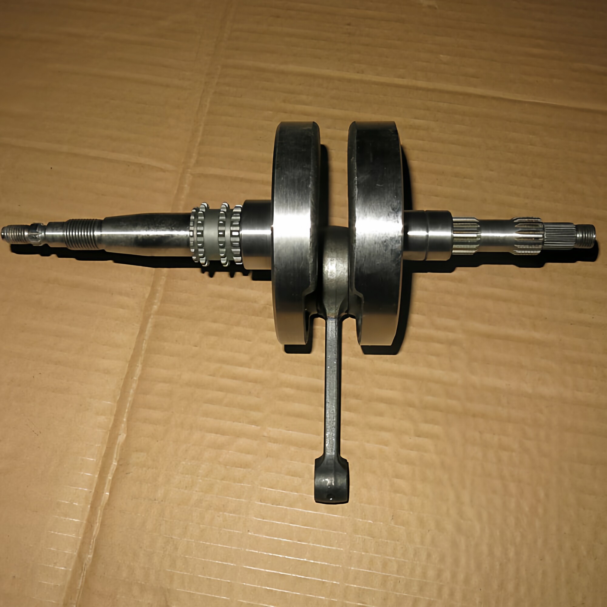 适用铃木锋彩QS125T-3A曲轴踏板摩托车配件国三大轴曲柄连杆总成