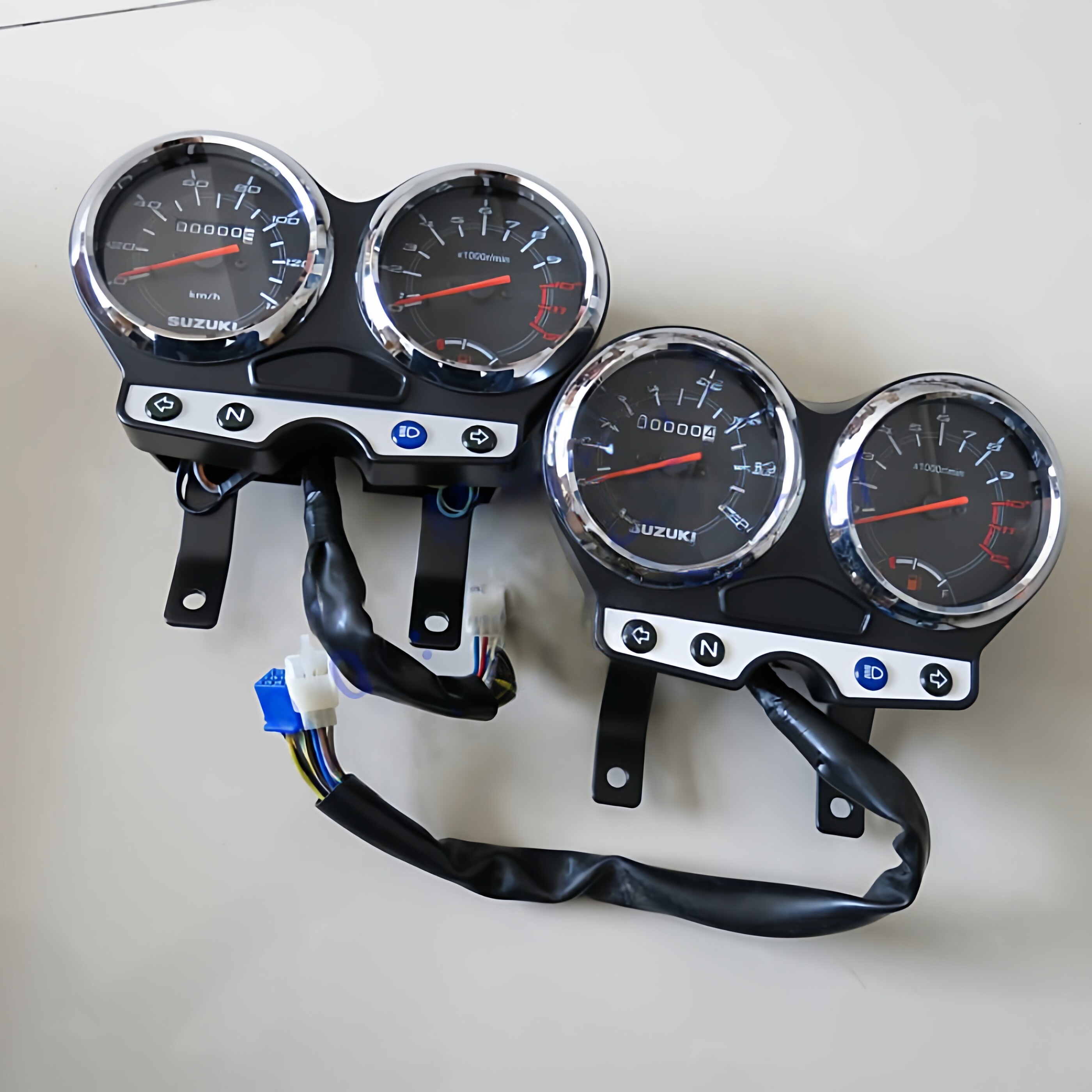 适用轻骑铃木骏驰QS125-5GH里程表GT125X公里表QS125-5H仪表码表