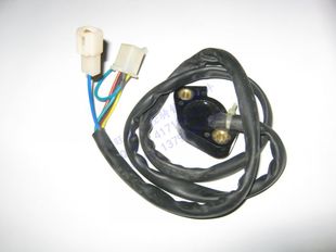 适用铃木骏威GSX125空档显示开关摩托车配件QS125-3EF档位传感器
