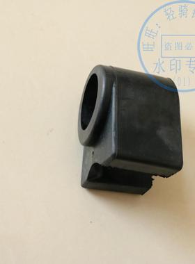 适用铃木王GS125R后平叉缓冲胶骏威GSX125外星人150大链条防震胶