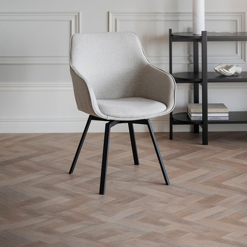 北欧餐桌椅子布艺简约家用凳子靠背复古化妆椅现代餐厅轻奢餐椅