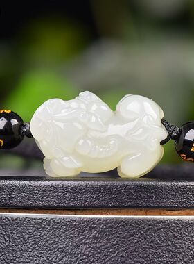 天然珠宝玉石新疆和田玉手链子手串子精雕招财貔貅手训手环玉首饰