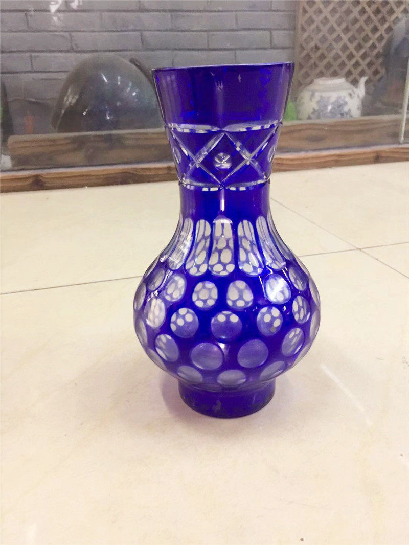 老蓝色玻璃花瓶 8889131